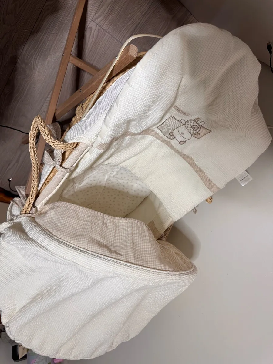 Mamas Papas moses basket with stand - Image 2