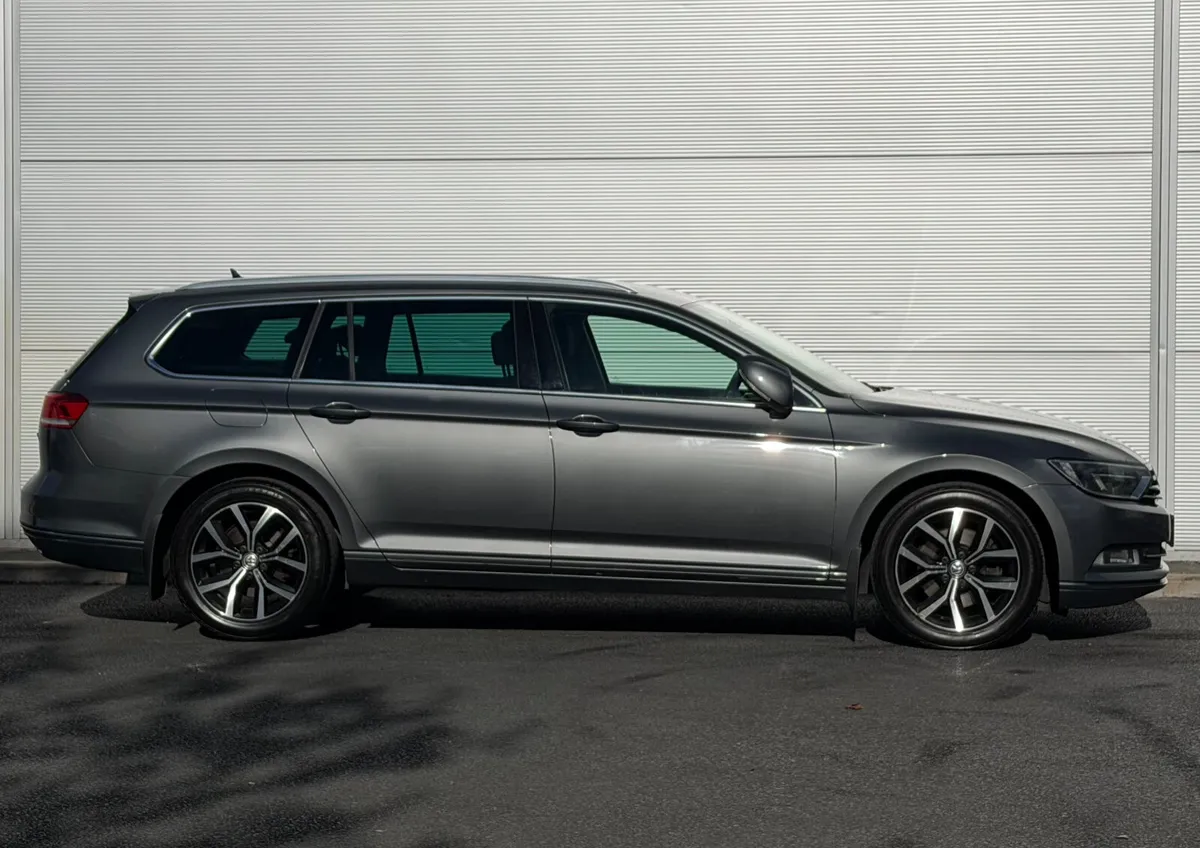2017 Passat 2.0TDI 150BHP Comfortline - Image 4