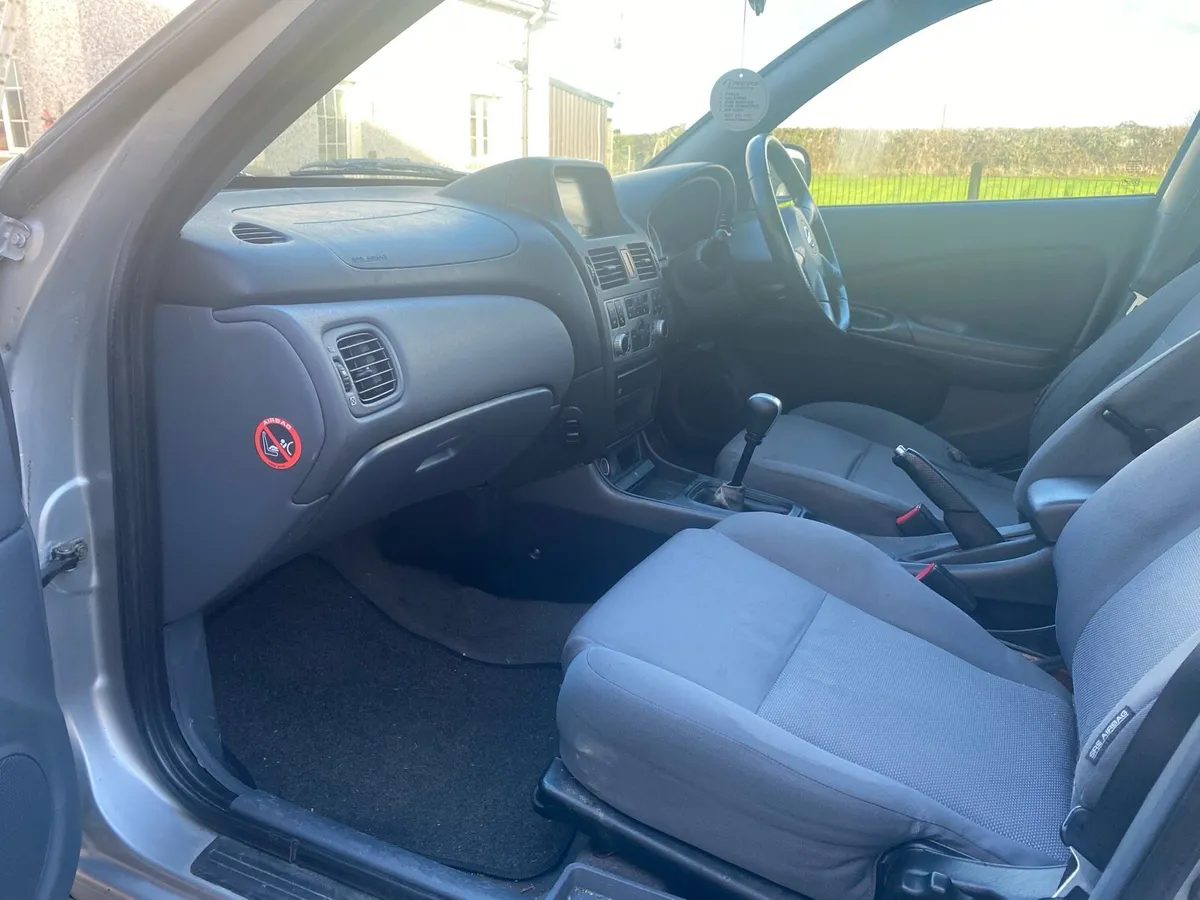 Nissan Almera 04 SE - Image 4