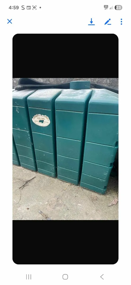 Oil tank