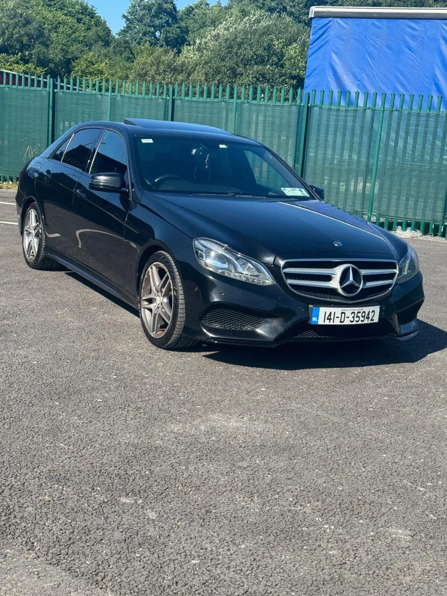 MERCEDES E300 HYYBRID AMG LINE *HUGE SPEC* - Image 2