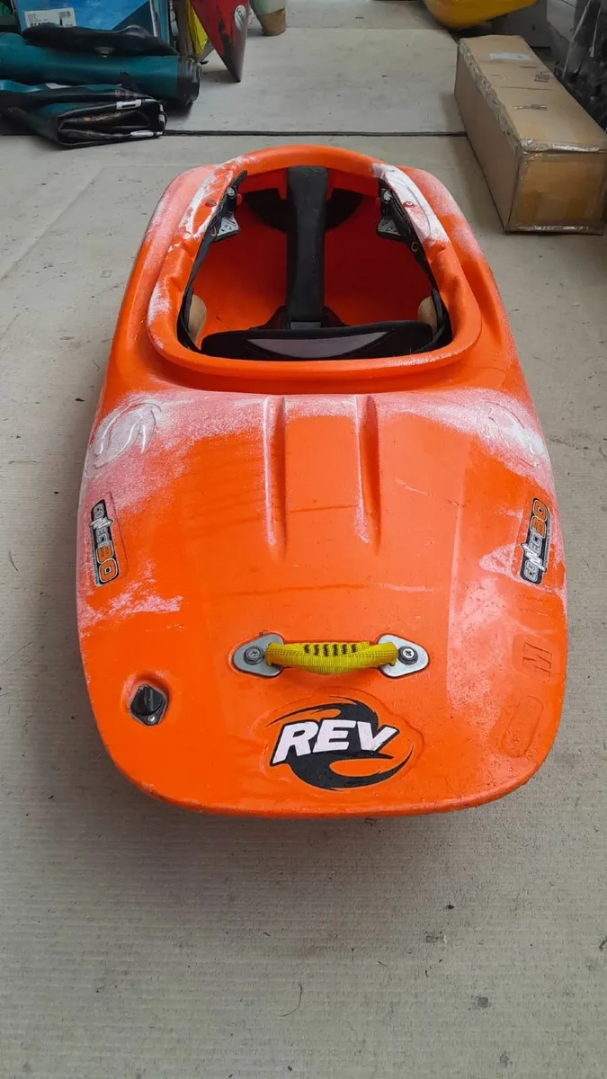 Pyranha Rev River Play Kayak - Image 3
