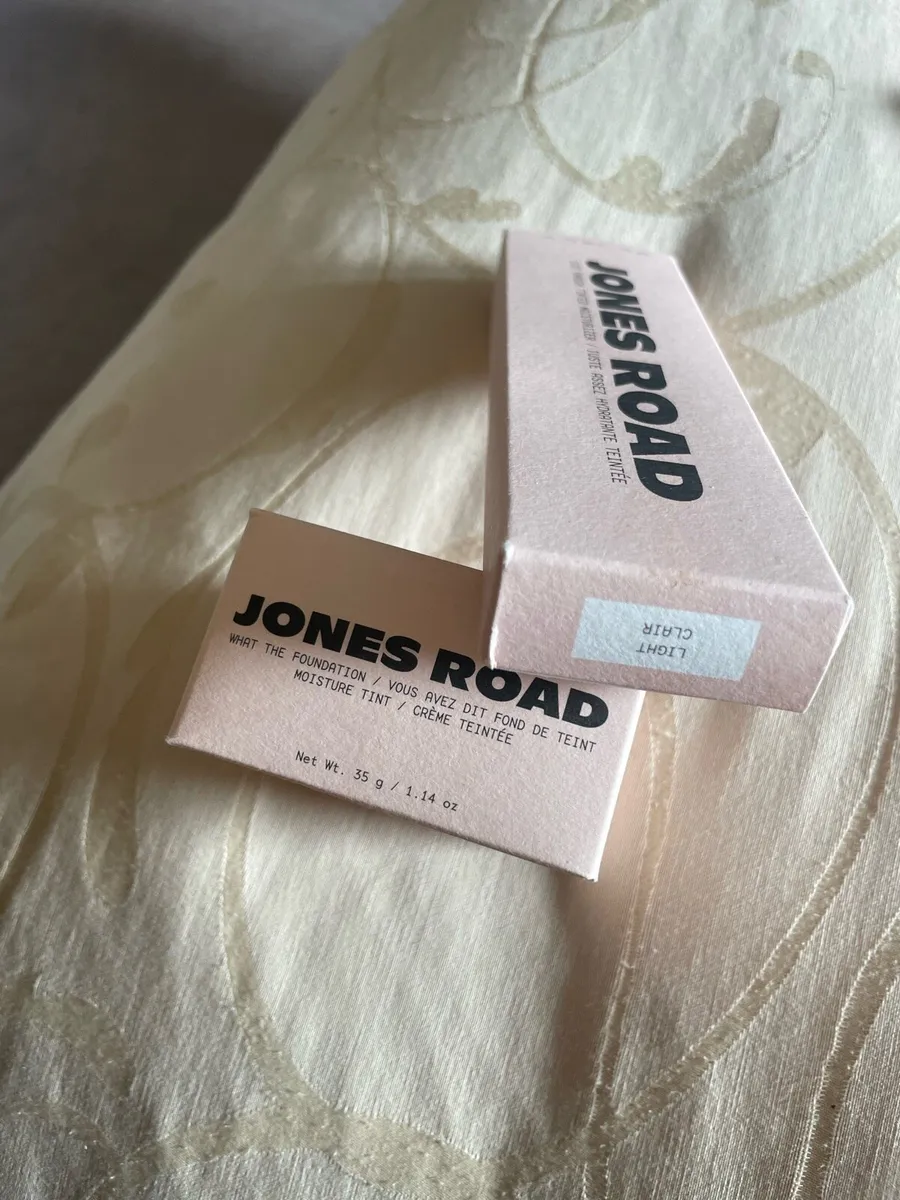 Jones Road beauty 2 items. New. Unwanted gift. - Image 1