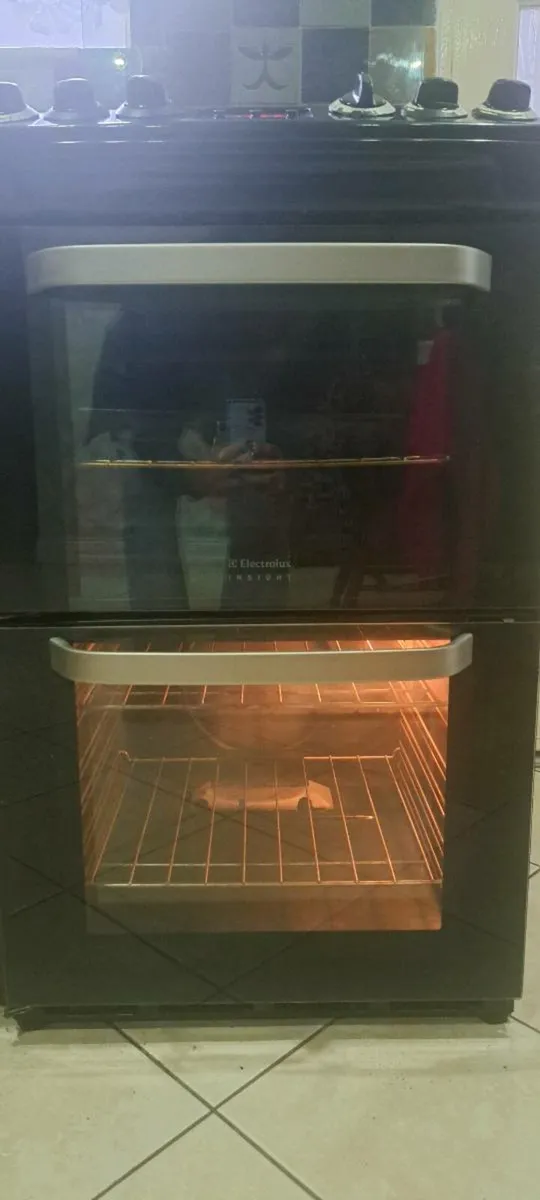 Electrolux gas cooker - Image 3
