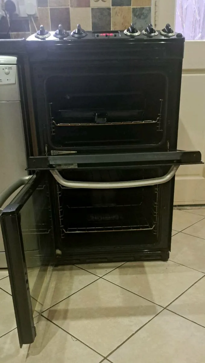 Electrolux gas cooker - Image 4