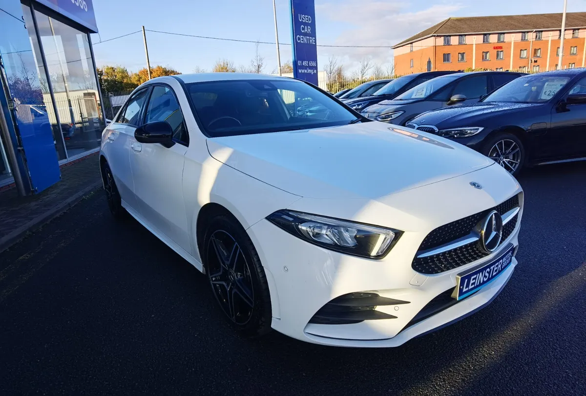 MERCEDES-BENZ A CLASS A250 E AMG LINE EXECUTIVE - Image 4