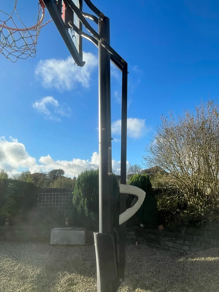 Basketball hoop - Image 3
