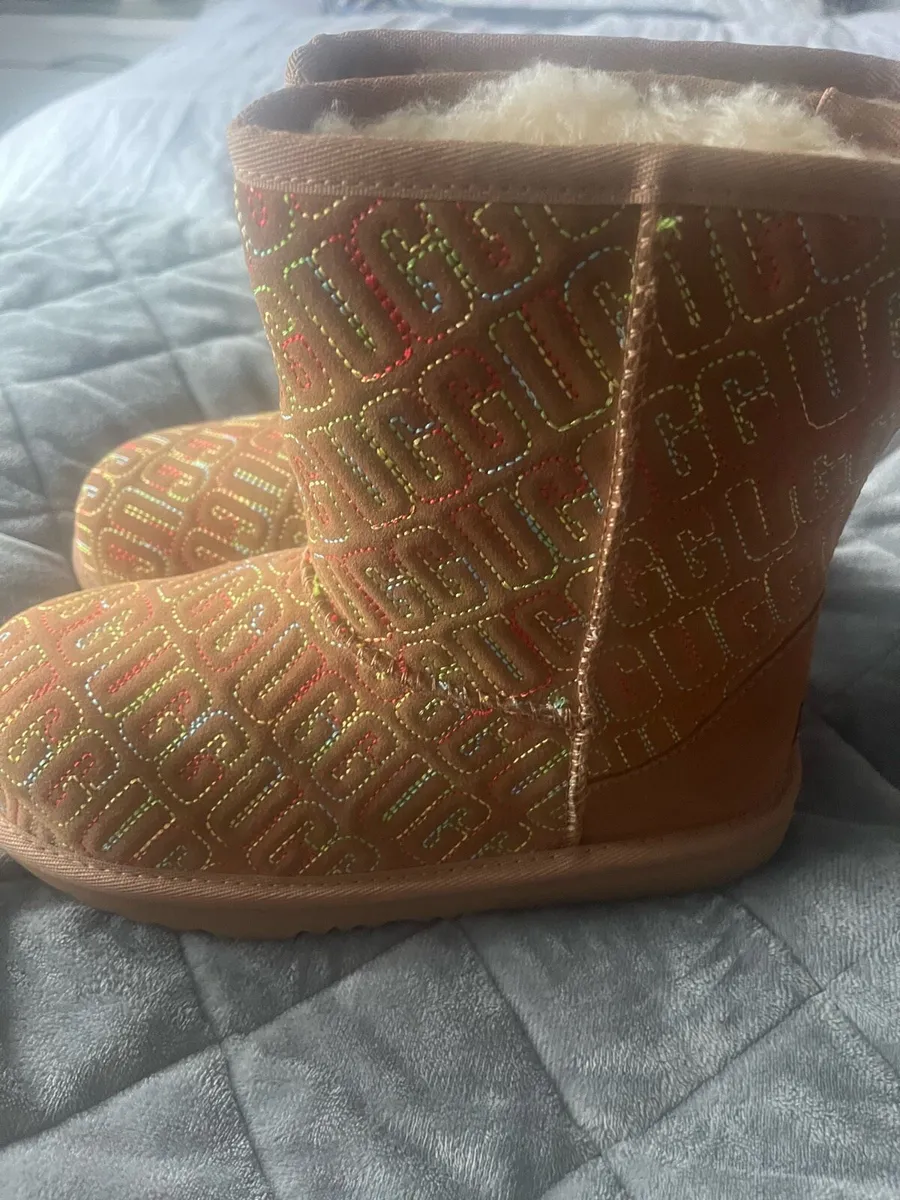 Ugg boots - Image 2