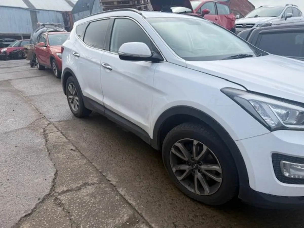 2014 HYUNDAI SANTA FE 2.2L-D - Image 2
