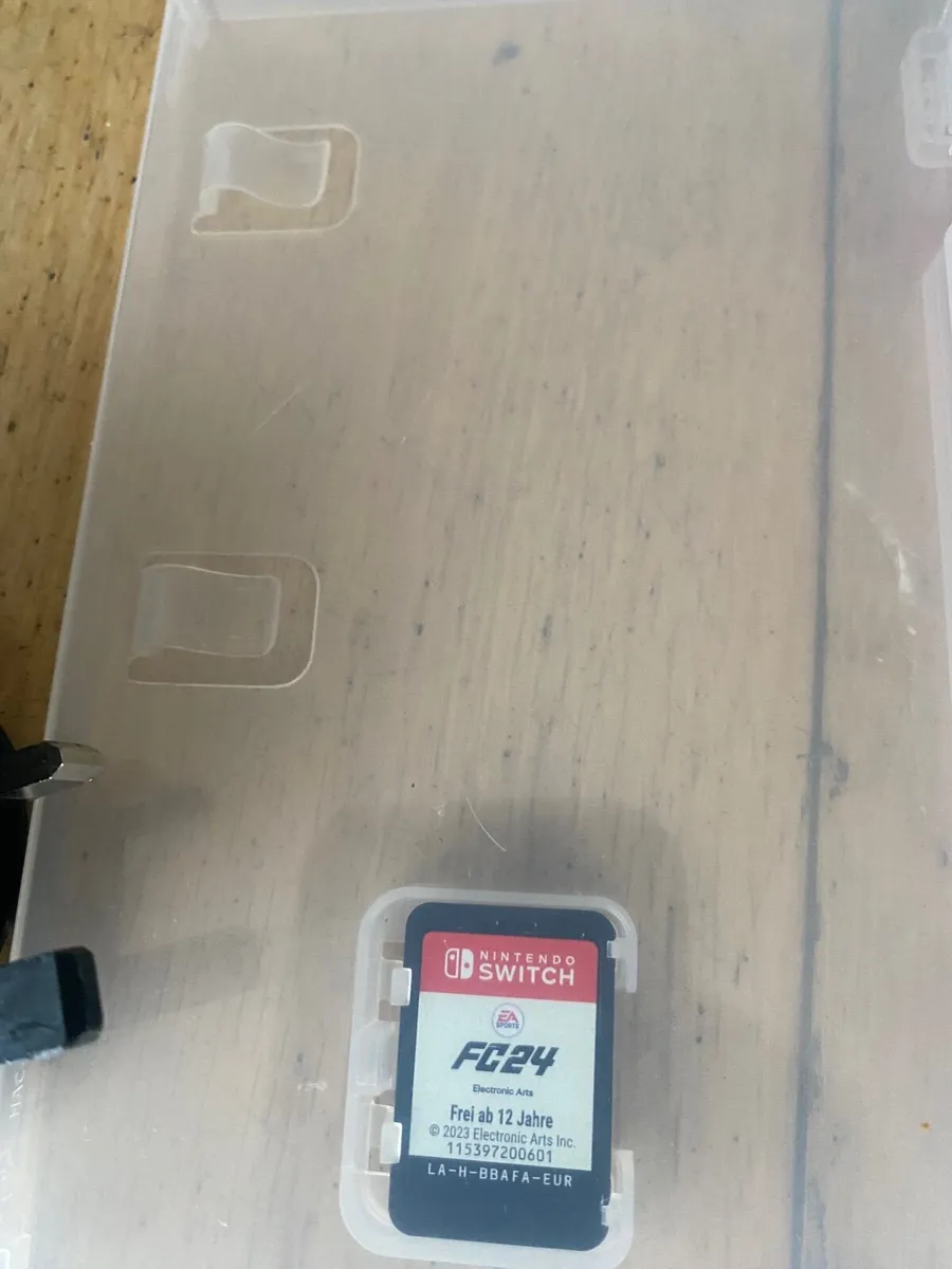 Nintendo switch - Image 2