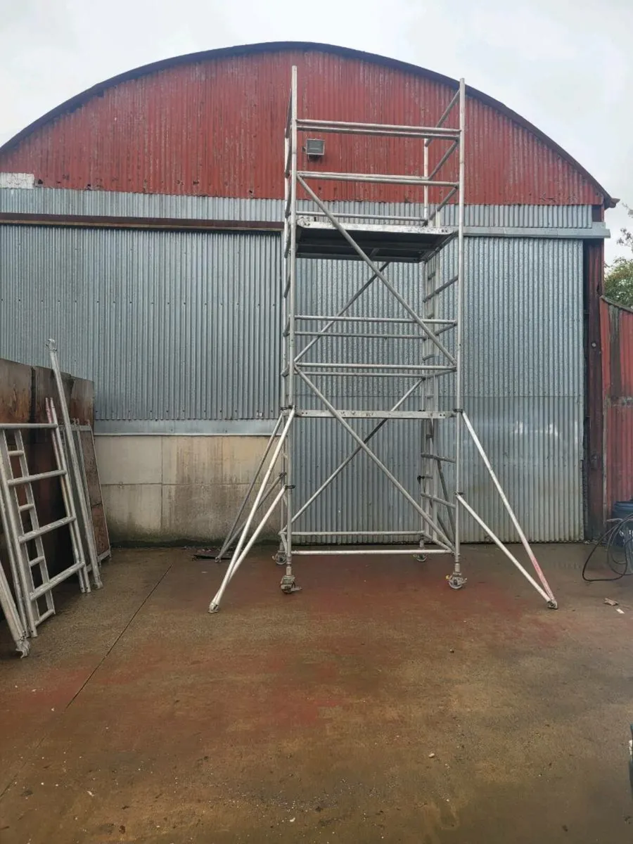 Aluminium scaffold tower 8.2m working height 6.2m - Image 3