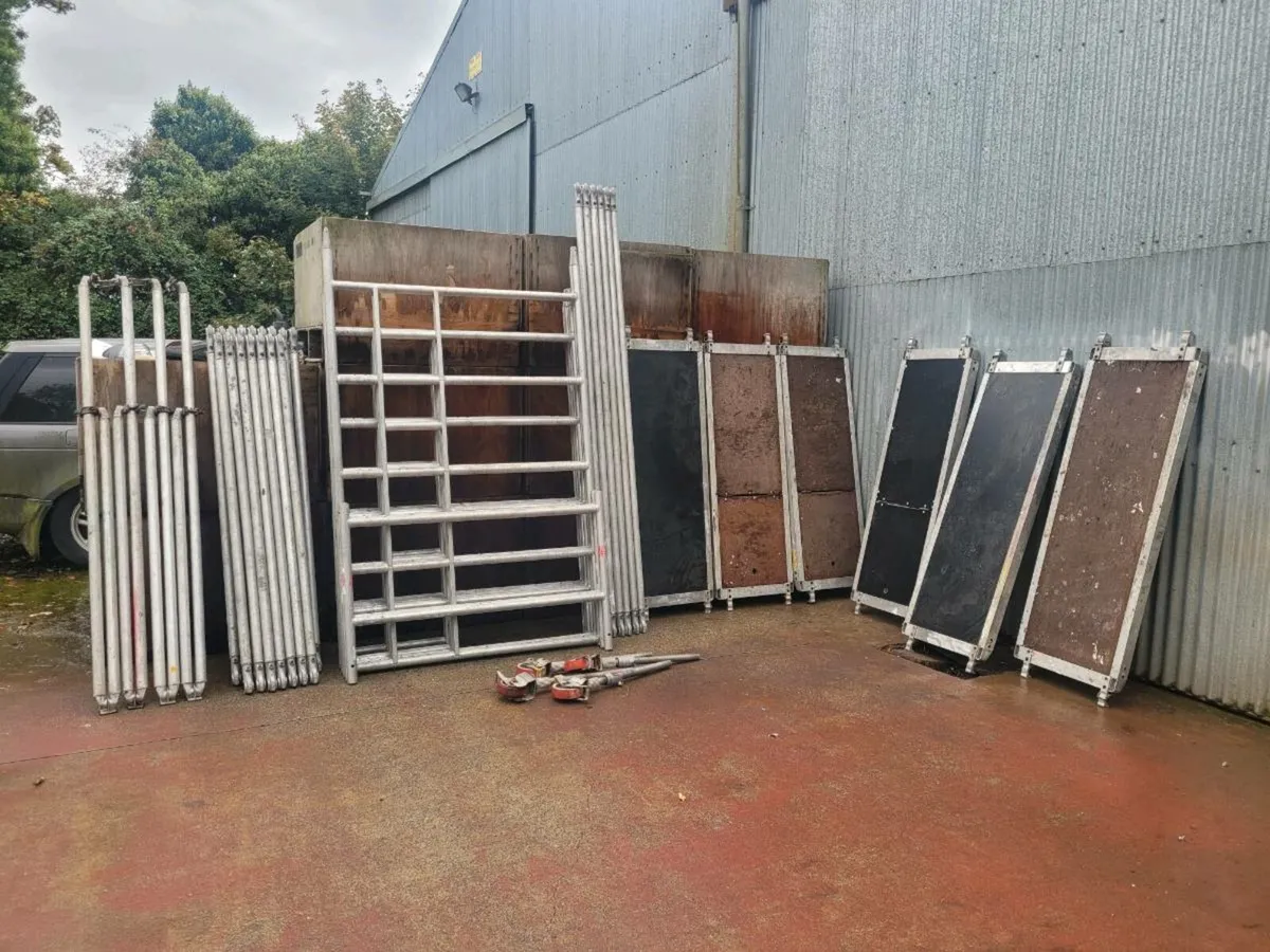 Aluminium scaffold tower 8.2m working height 6.2m - Image 4