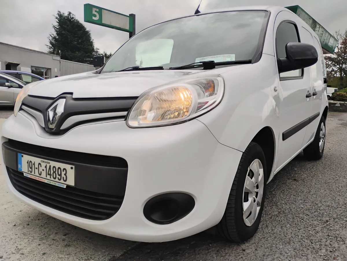 LOW MILEAGE ONE OWNER - Image 4