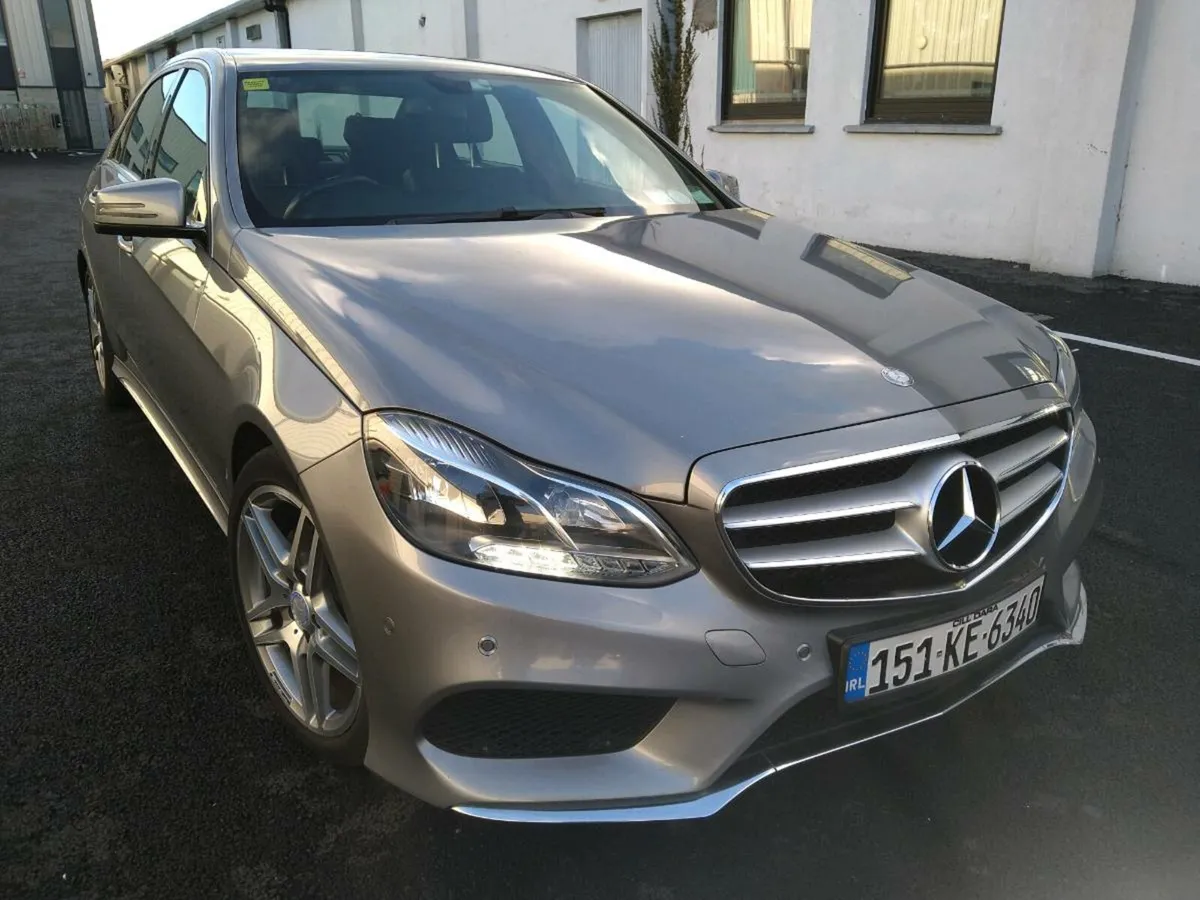 Mercedes-Benz E220 AMG LINE - Image 2