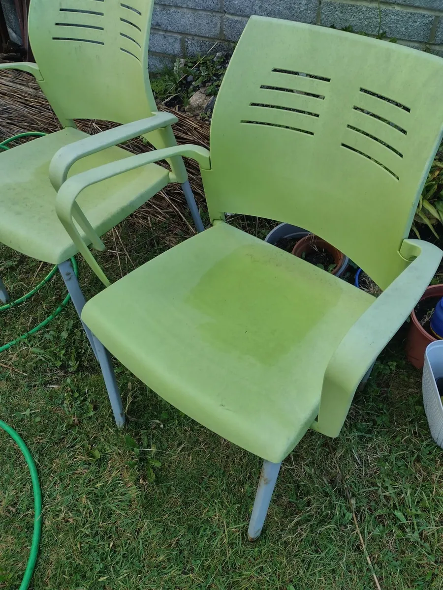 2 heavy outdoor patio/garden chairs - Image 1
