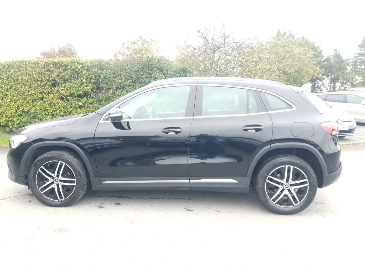 Mercedes-Benz GLA 2022 - Image 2