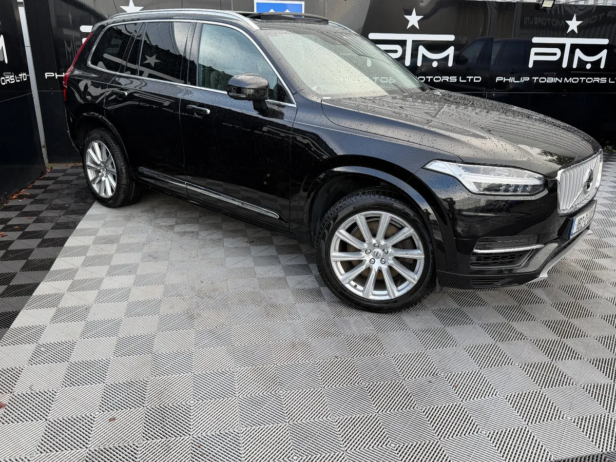 VolvoXC90 Inscription T8 Twin Engine390HP Pan Roof - Image 3