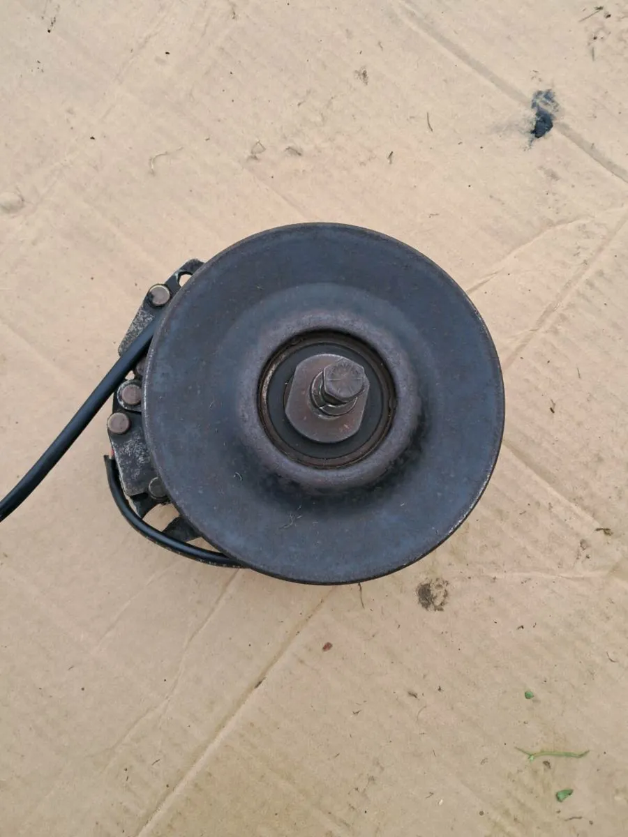 John Deere PTO clutch - Image 2