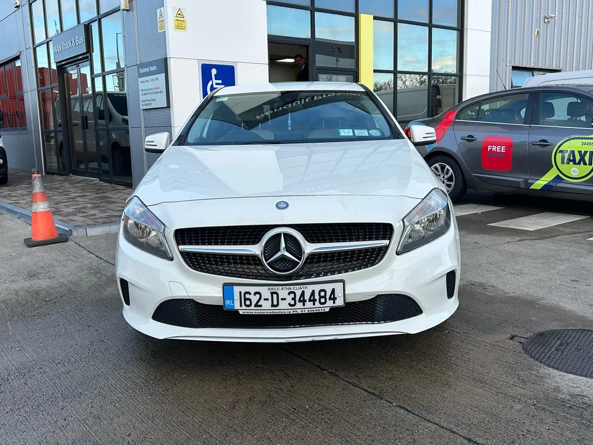 Mercedes-Benz A-class 2.1L -  A200 D SE 5DR - Image 2