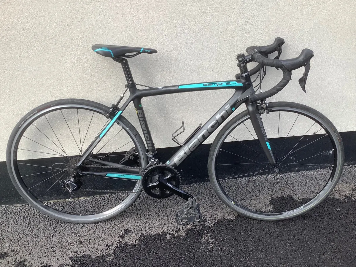 Road bike - Image 1