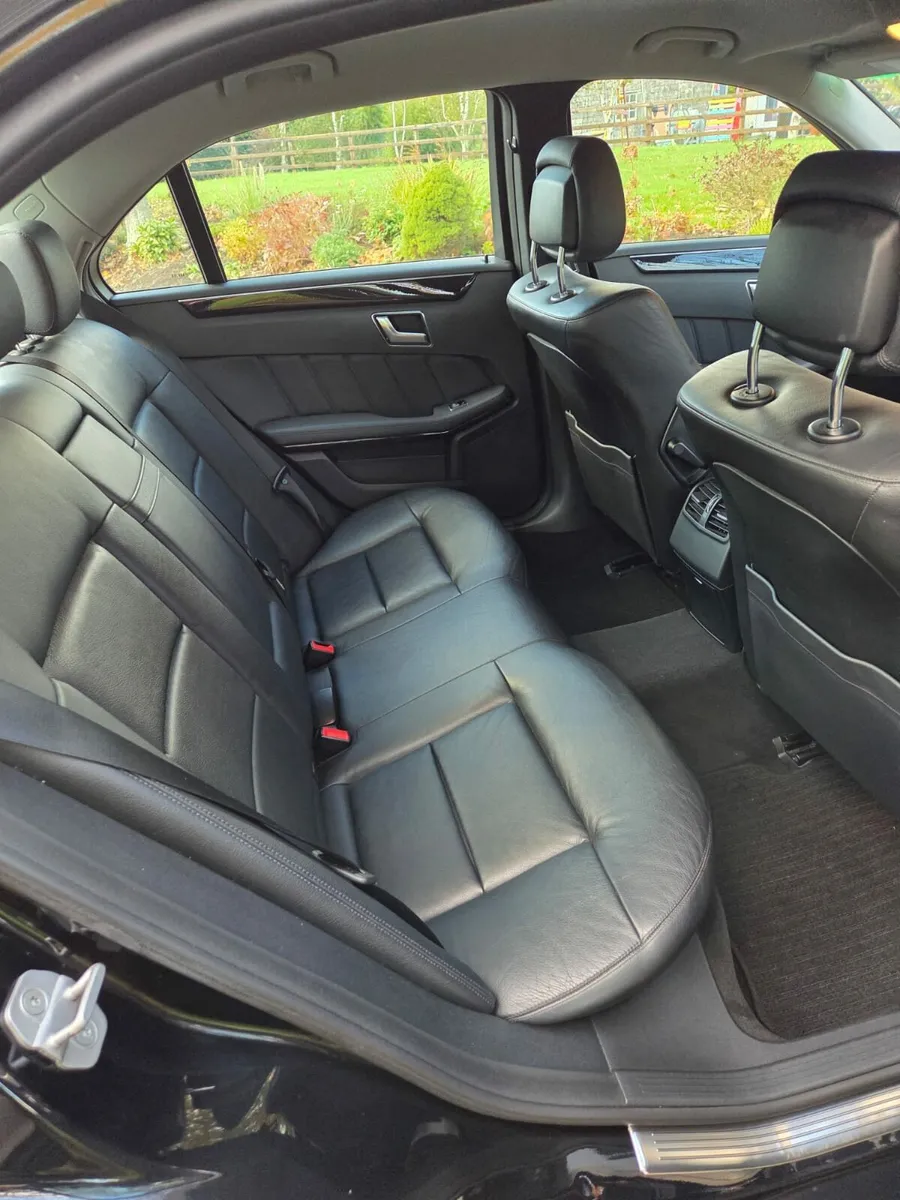 Mercedes E-Class - Image 3