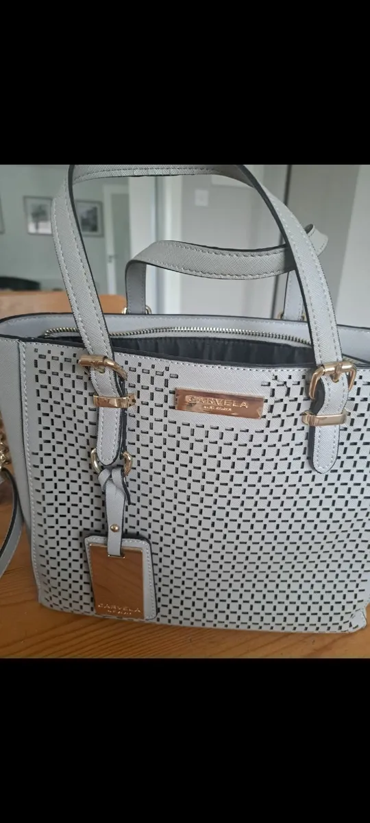 CARVELLA light grey tote