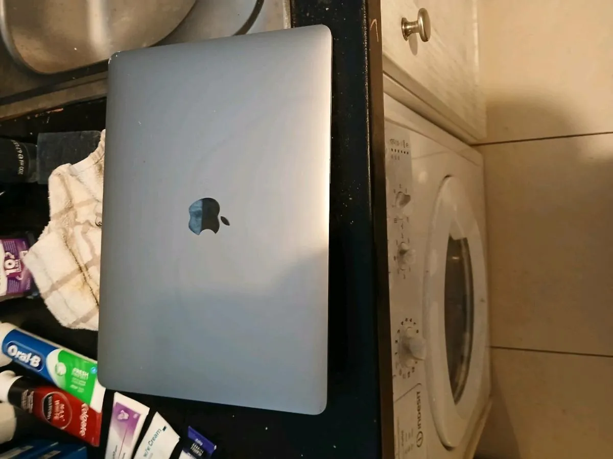 MacBook Air for parts - Image 2