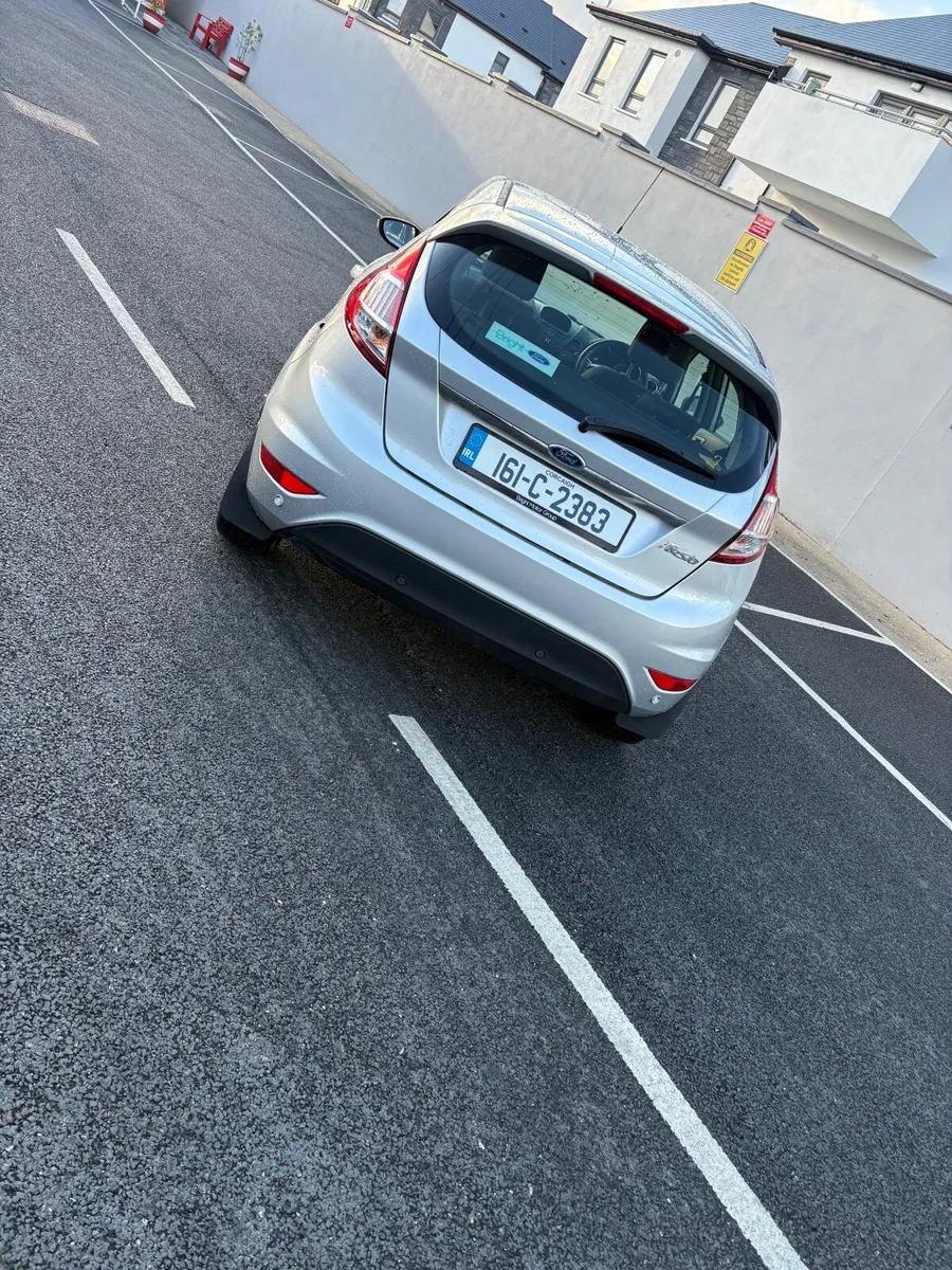 Ford Fiesta 2016 - Image 2