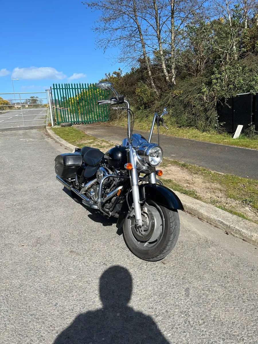 Harley  road king trade with cash Read Add - Image 3