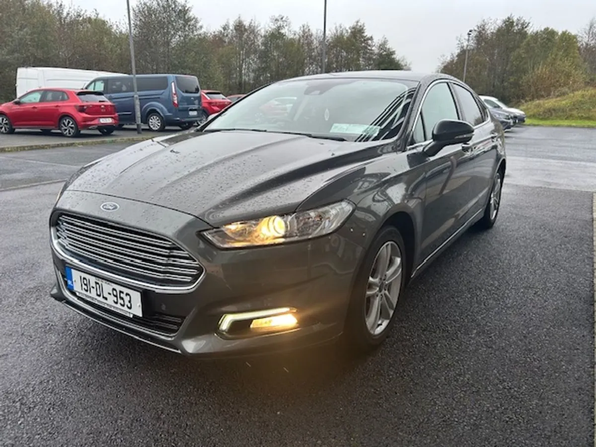 Ford Mondeo 1.5tdci 120PS Titanium 5dr Mint - Image 2