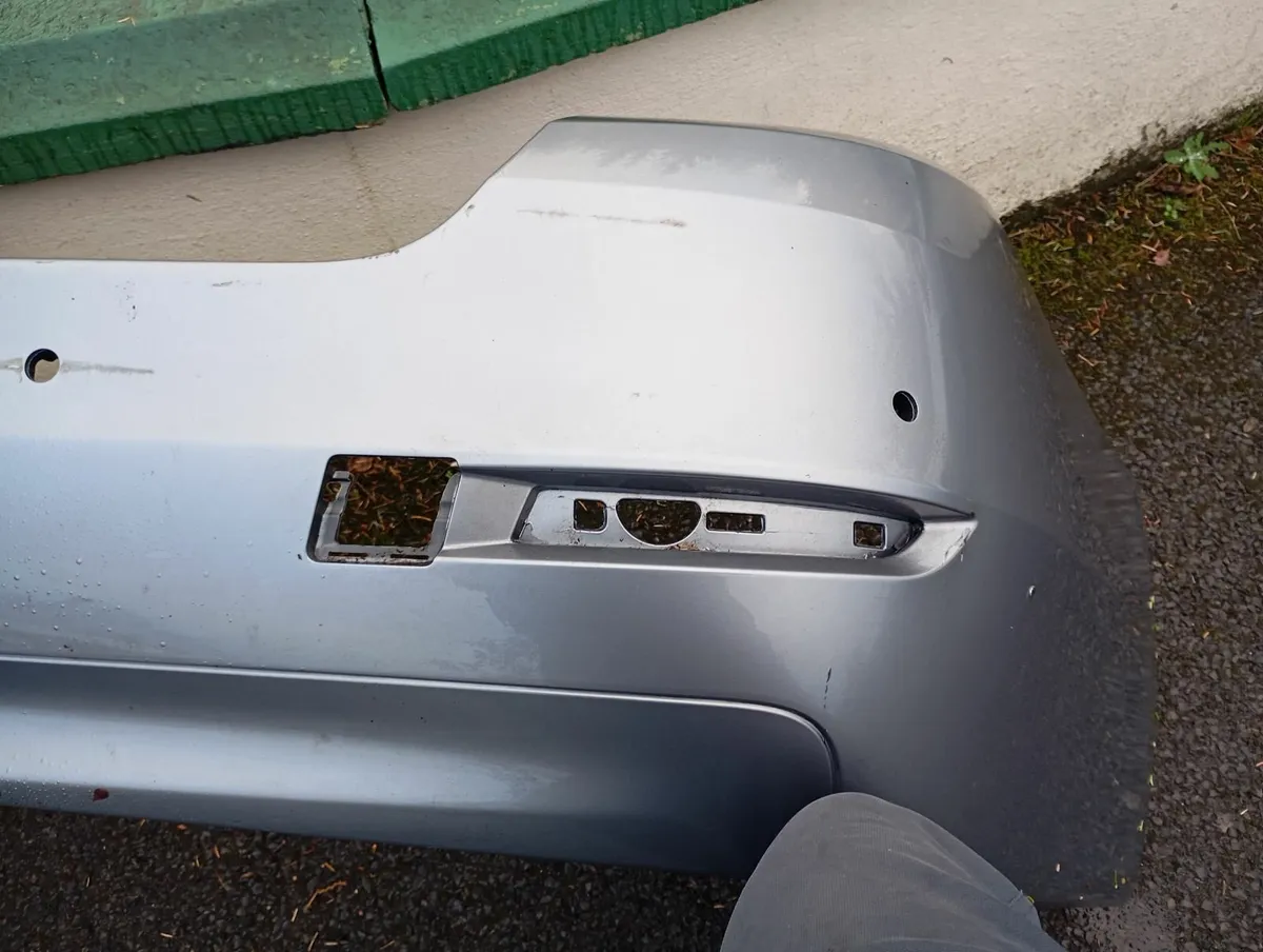 Car parts - Image 1