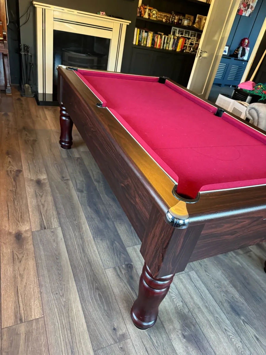 Pool table - Image 2