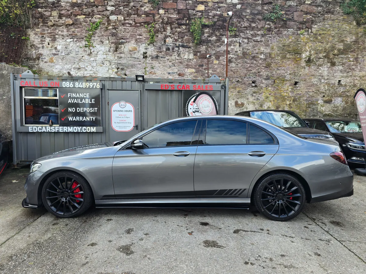 Mercedes-Benz E220 AMG Line Auto 2017 (171) - Image 4