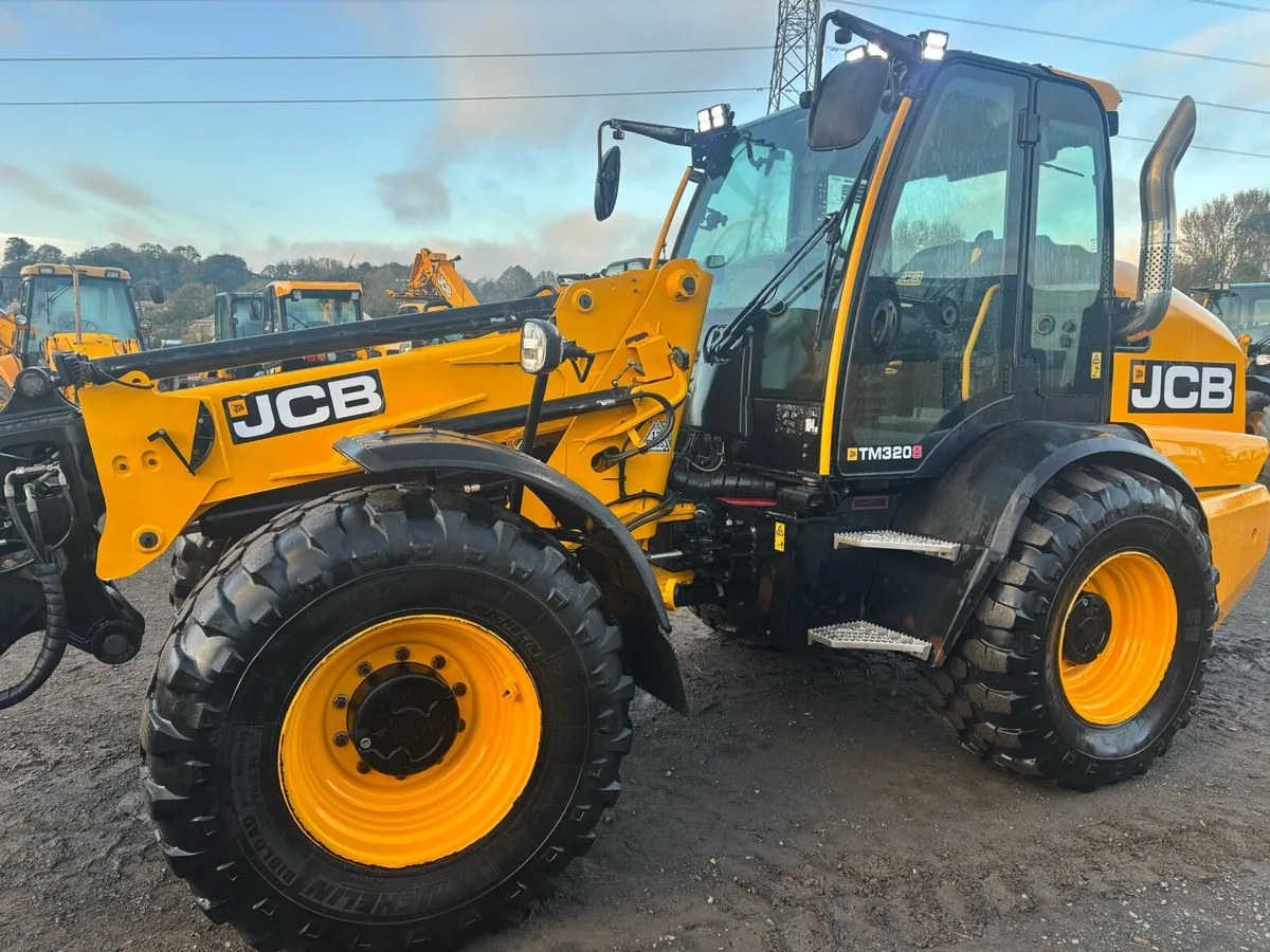 2022 JCB TM320s Agri Contractor Pro - Image 2