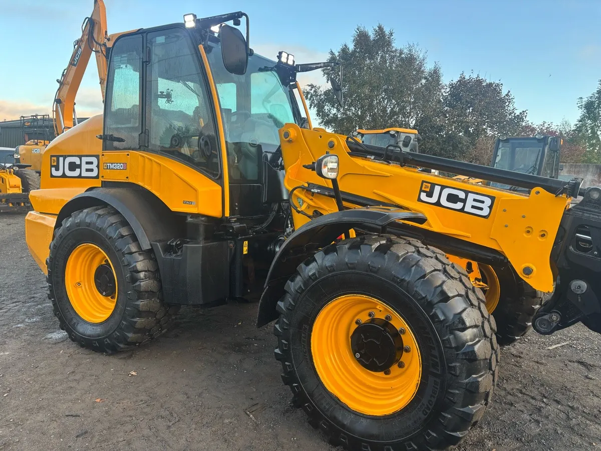 2022 JCB TM320s Agri Contractor Pro - Image 4