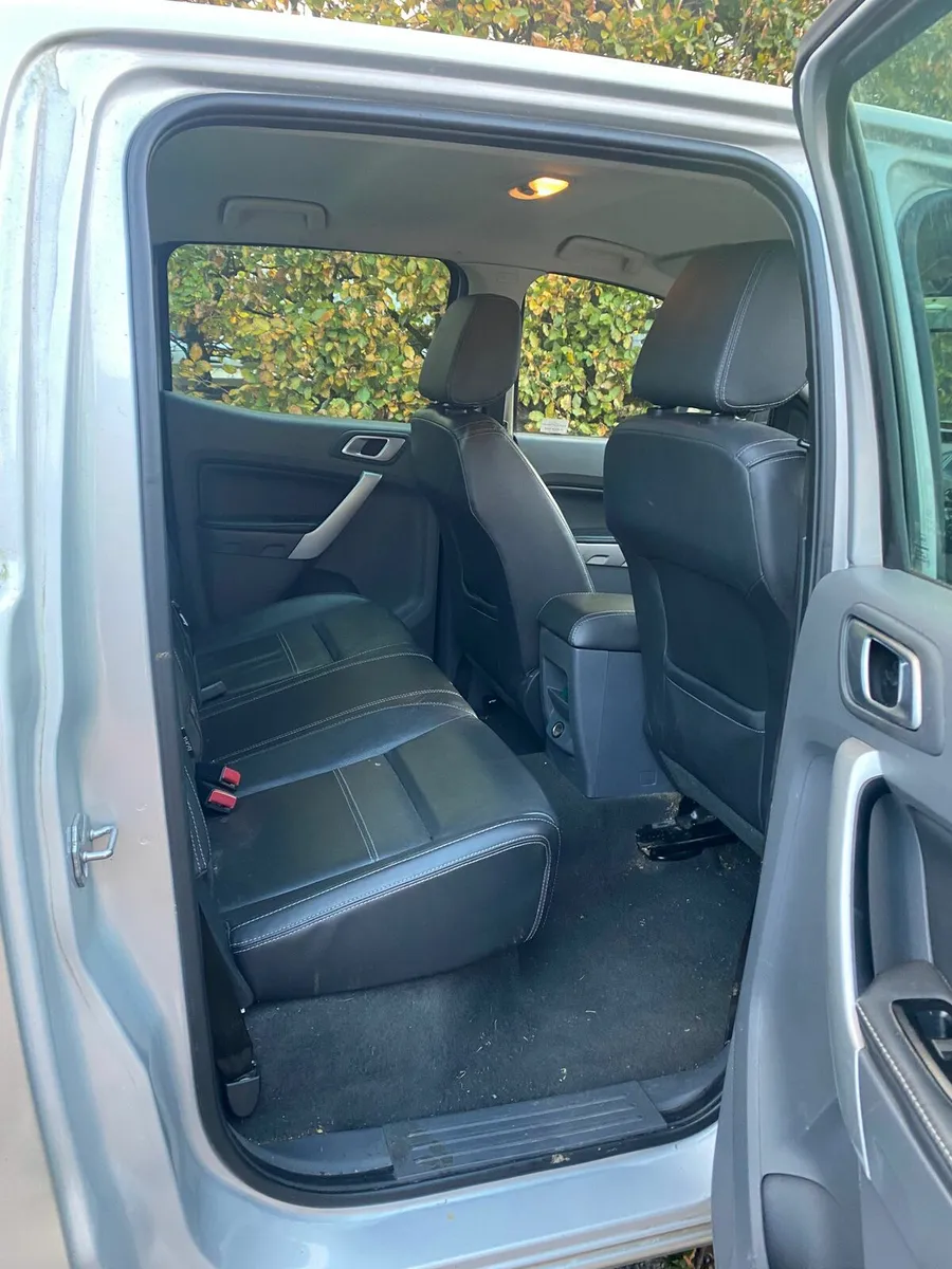 Ford Ranger Crew Cab 2.2 (limited edition) - Image 4
