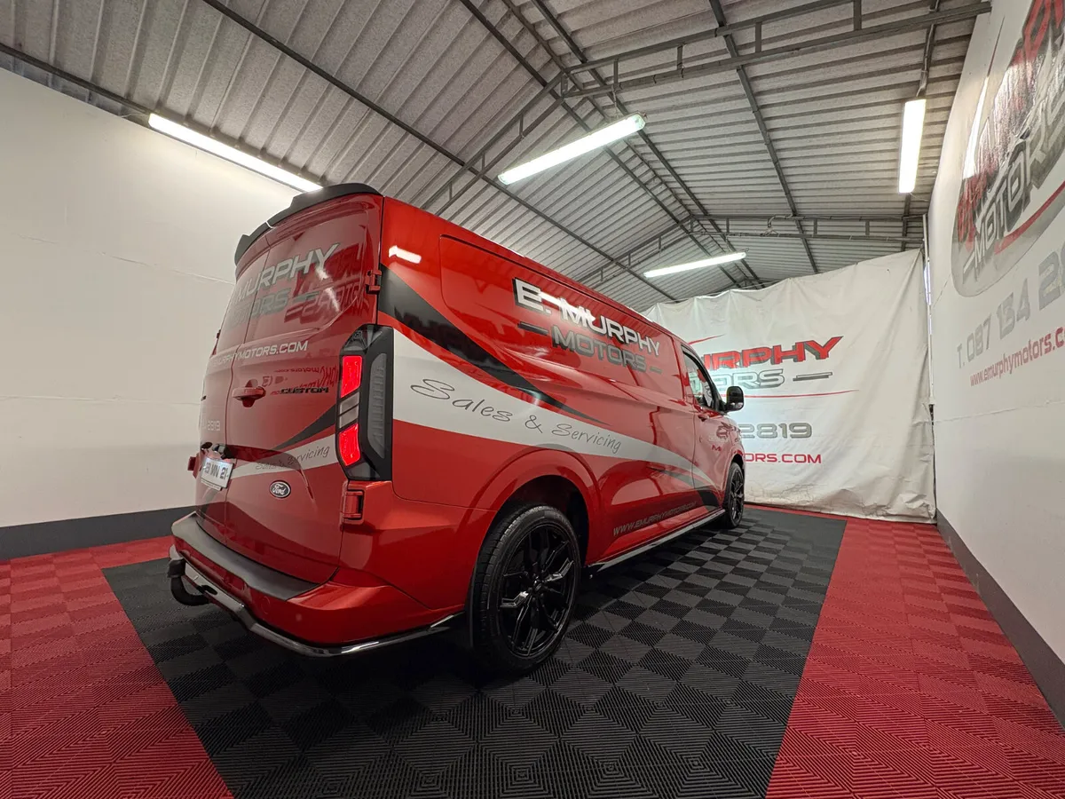 2025 FORD TRANSIT CUSTOM AUTO LWB LIMITED KITTED - Image 4