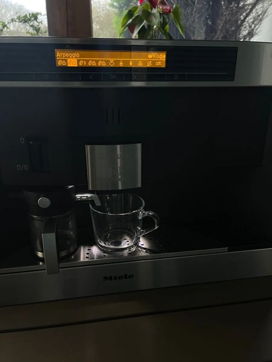 Miele coffee machine - Image 2