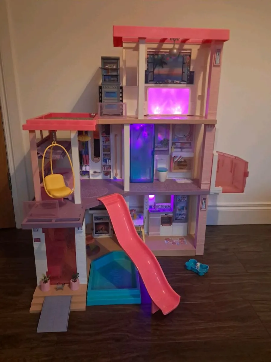 Barbie Dream house - Image 2