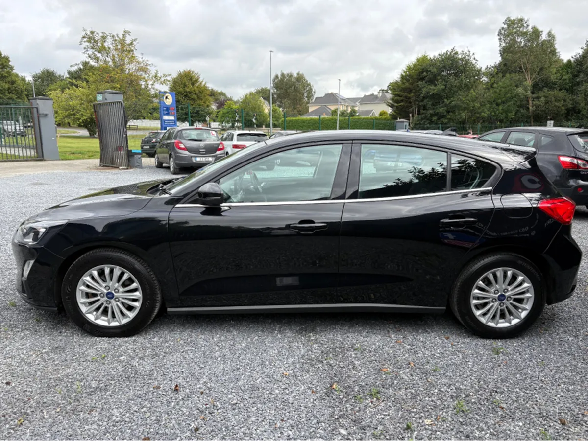 Ford Focus TITANIUM TDCI - Image 4