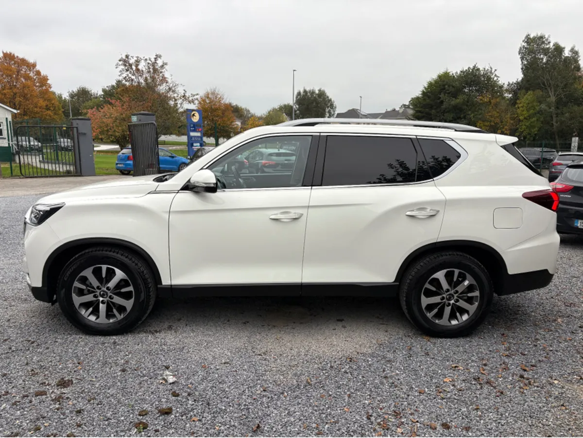 SsangYong Rexton 2.2 P/T 4WD 2 SEAT COM - Image 4