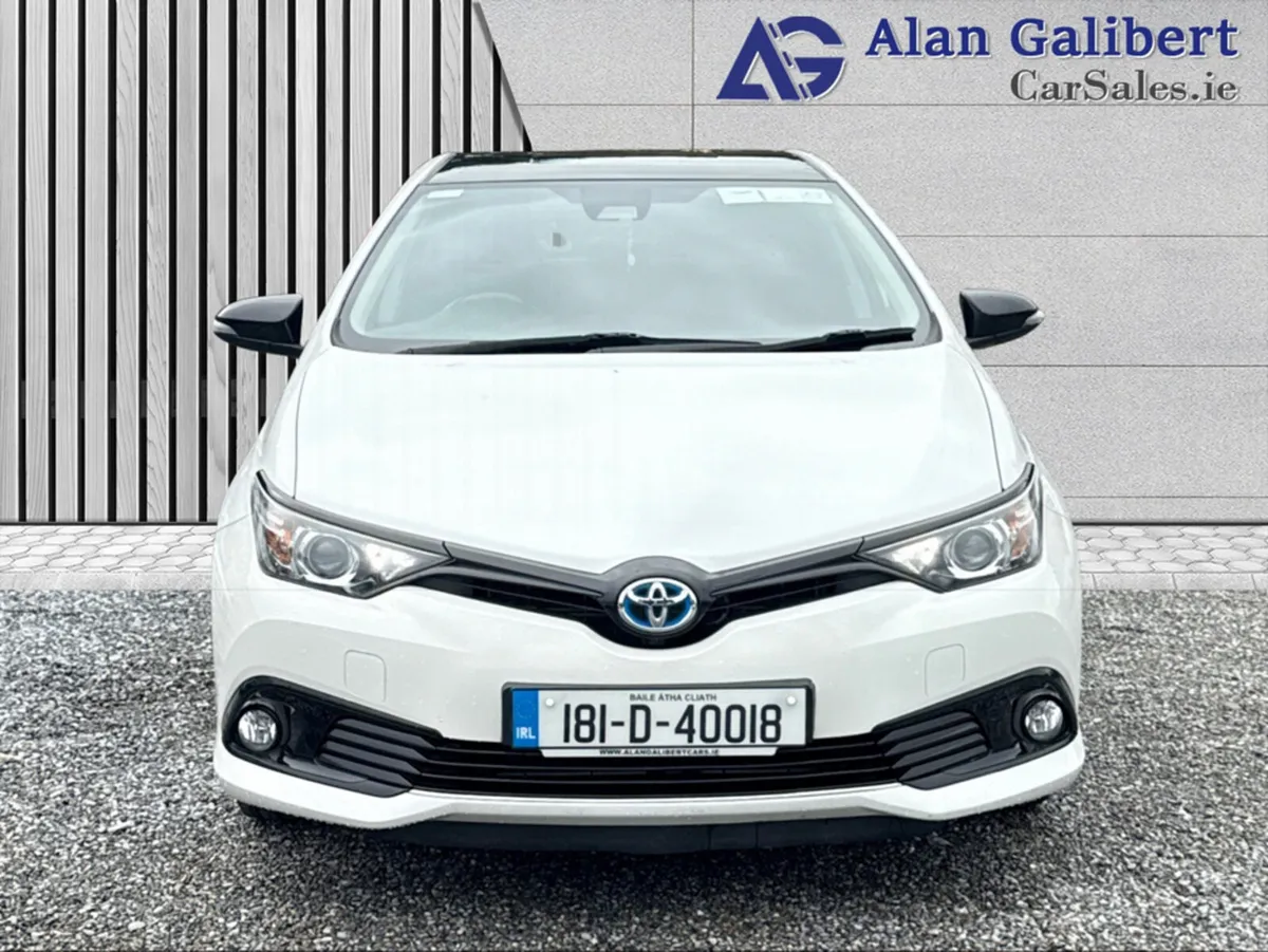 Toyota Auris HYBRID LUNA SPORT AUTO 4DR - Image 4