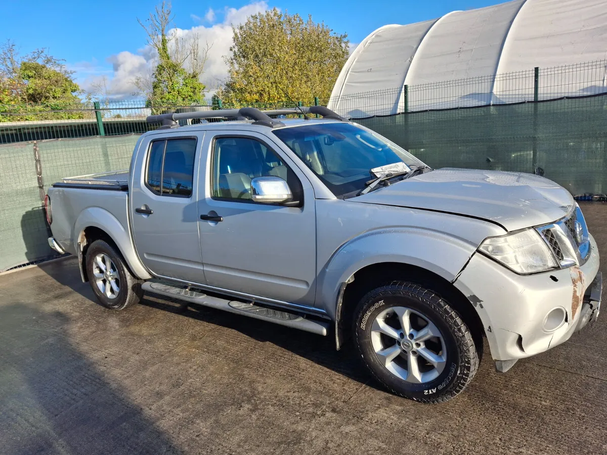 2014 Nissan Navara 2.5 Diesel..Light Damage - Image 4