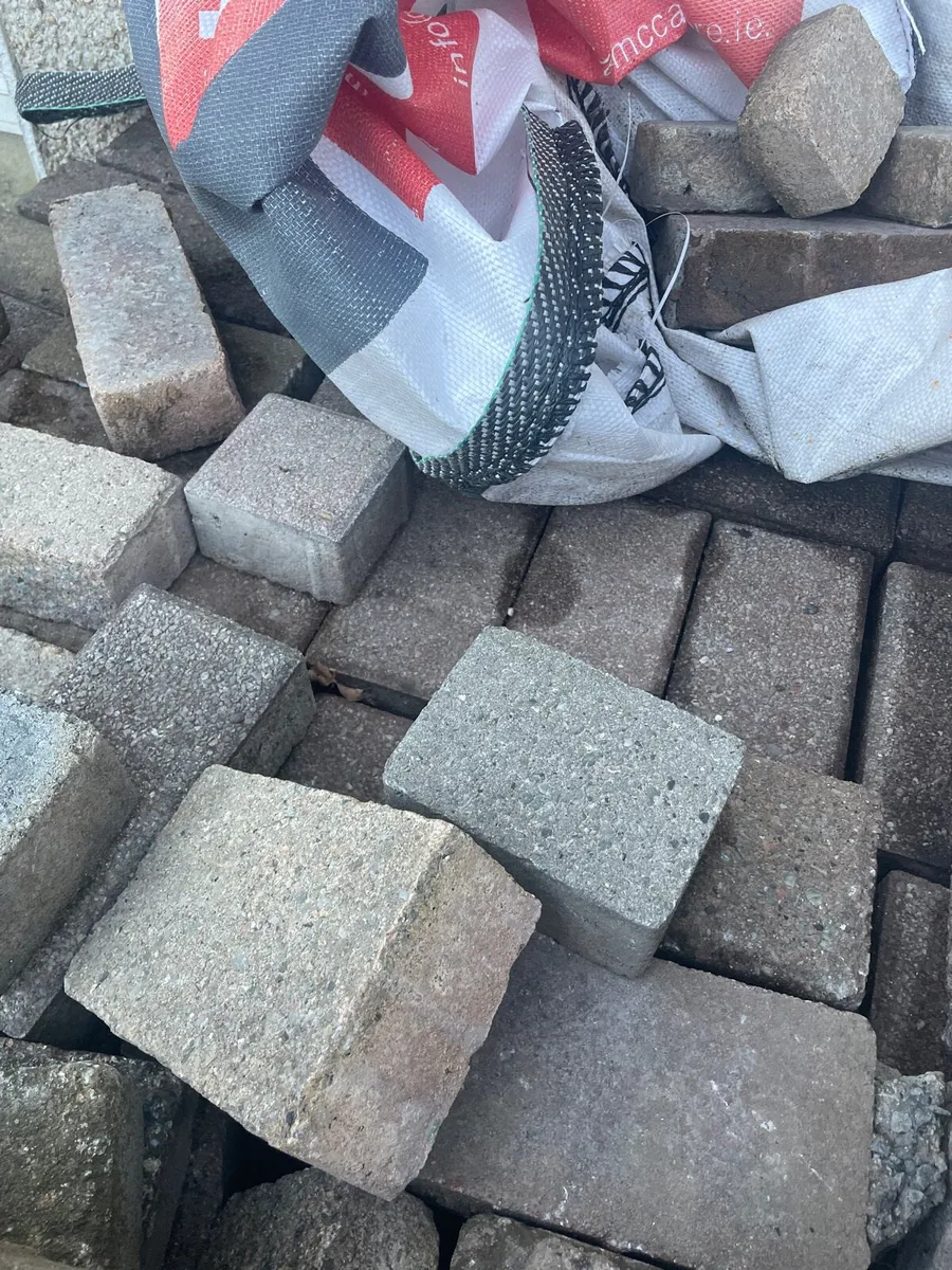 Bricks - Image 3