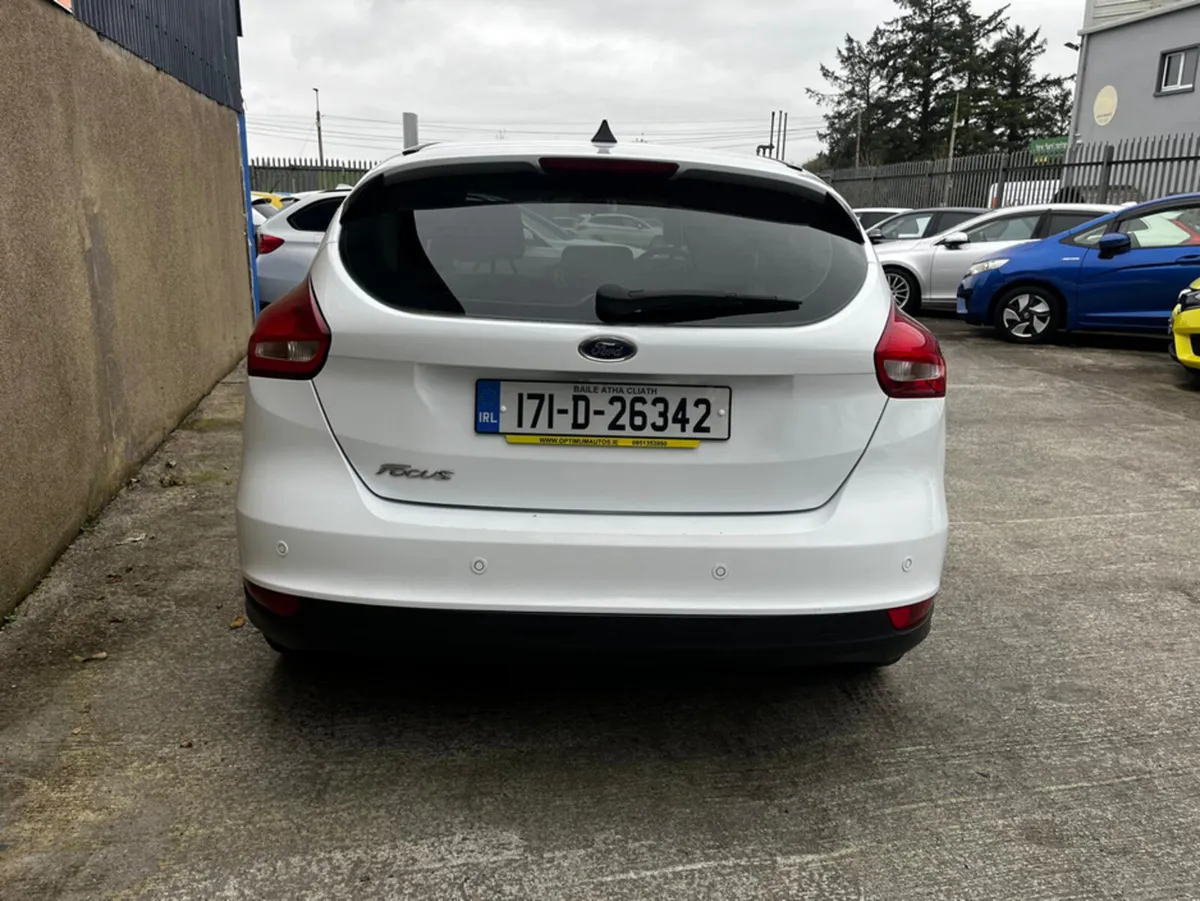 Ford Focus Focus 1.6 diesel high spec 2 year nct - Image 4