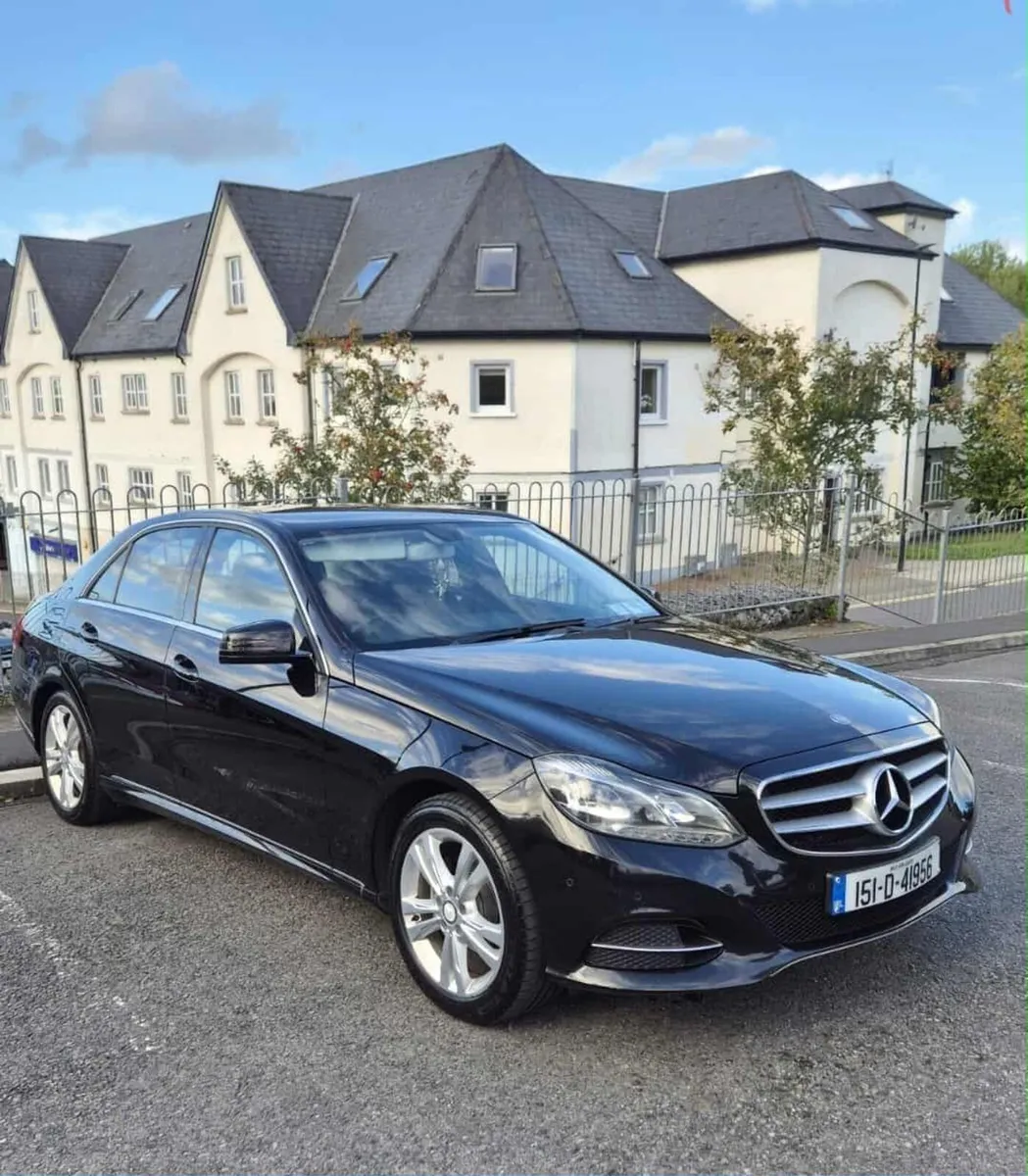 Mercedes-Benz E-Class 2015 Lady Owner - Image 1