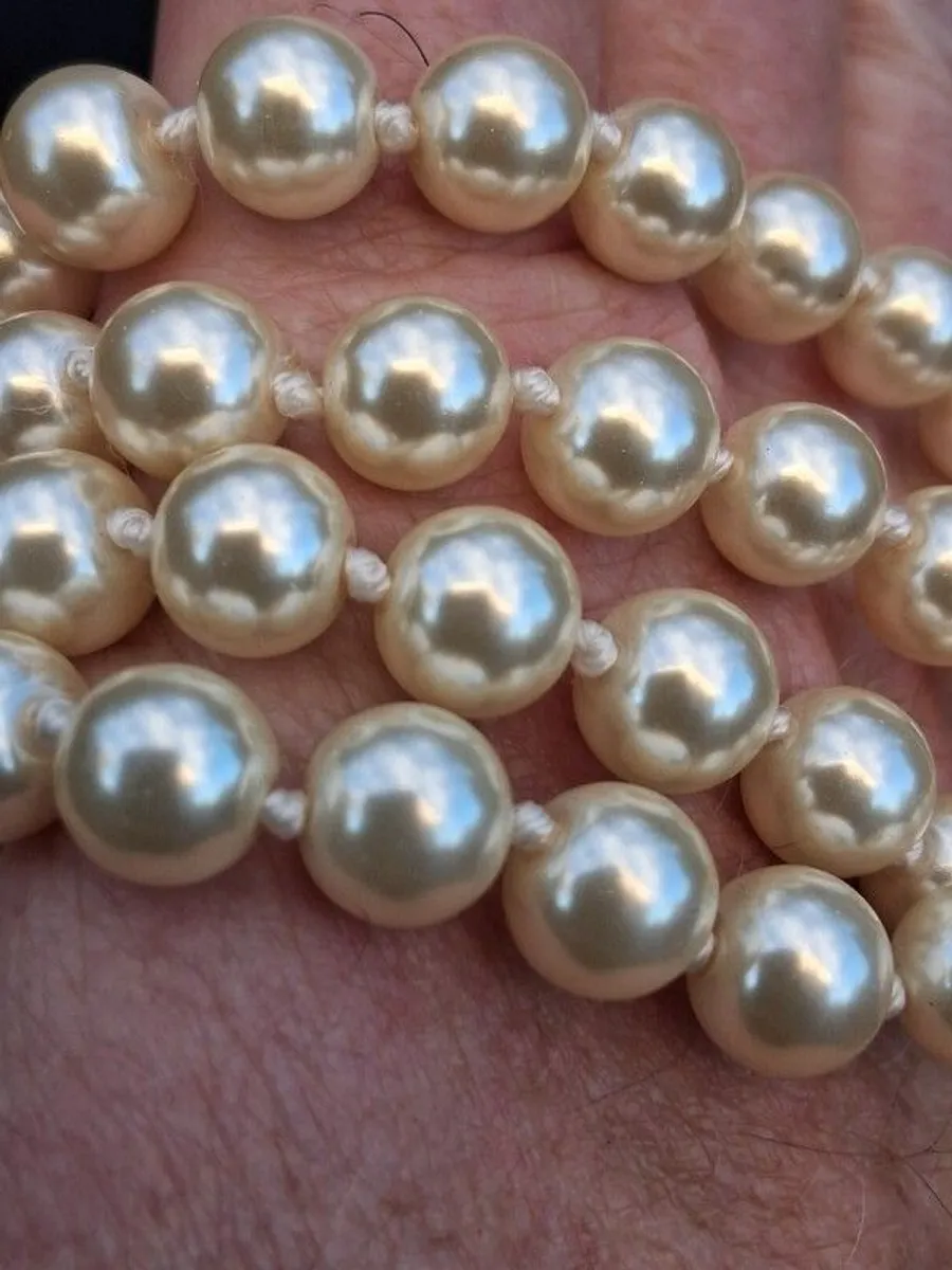 Kenneth Jay Lane 36" Pearl Necklace(With Pouch and COA) - Image 4