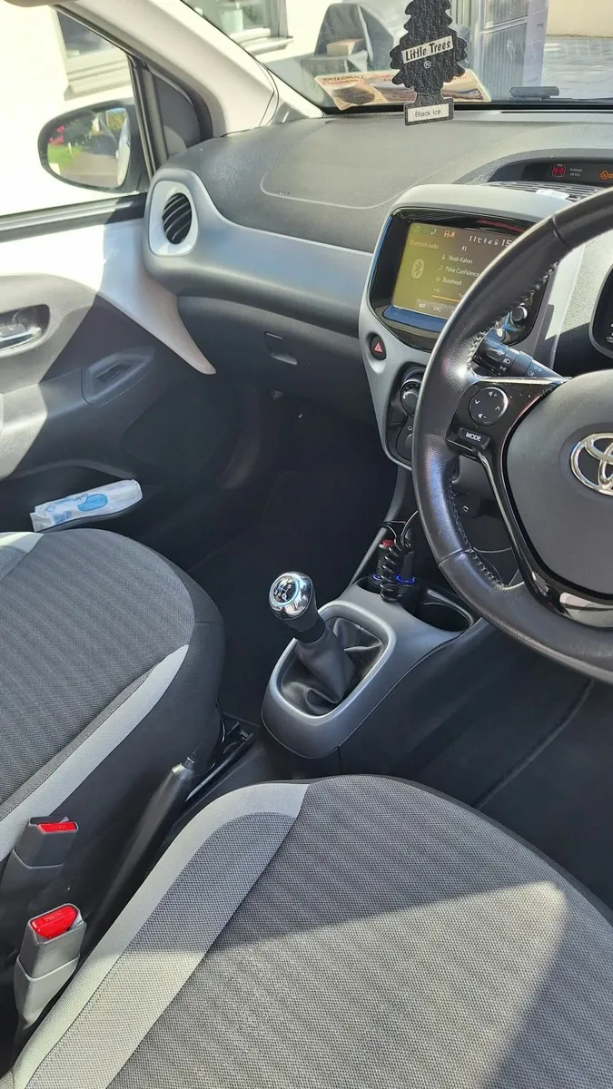 Toyota Aygo 2019 1.0L X Play - Image 4