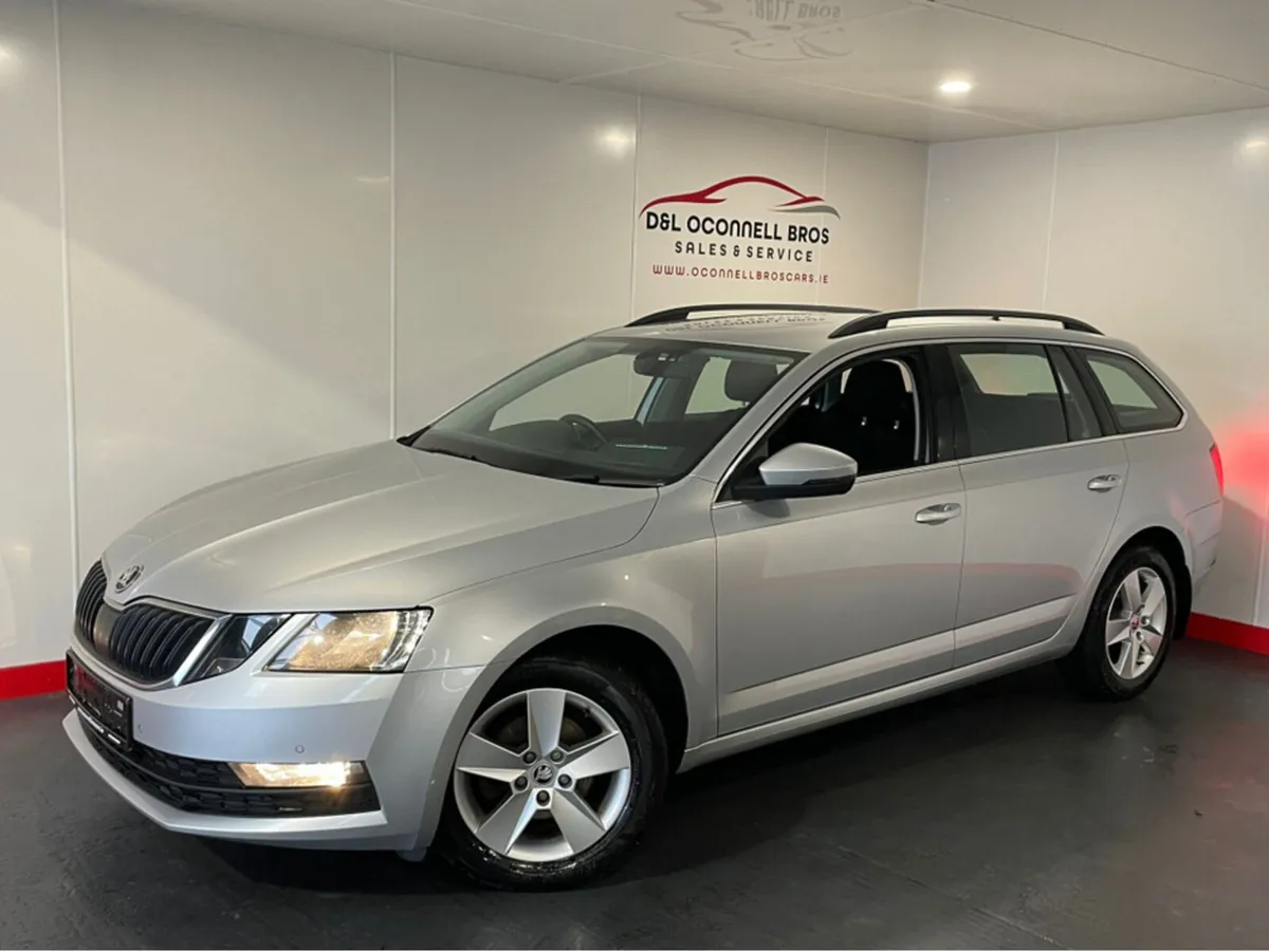 Skoda Octavia SE TECHNOLOGY TDI - Image 2
