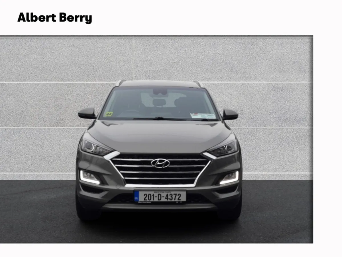 Hyundai Tucson IX35 EXECUTIVE PLUS 5DR - Image 2
